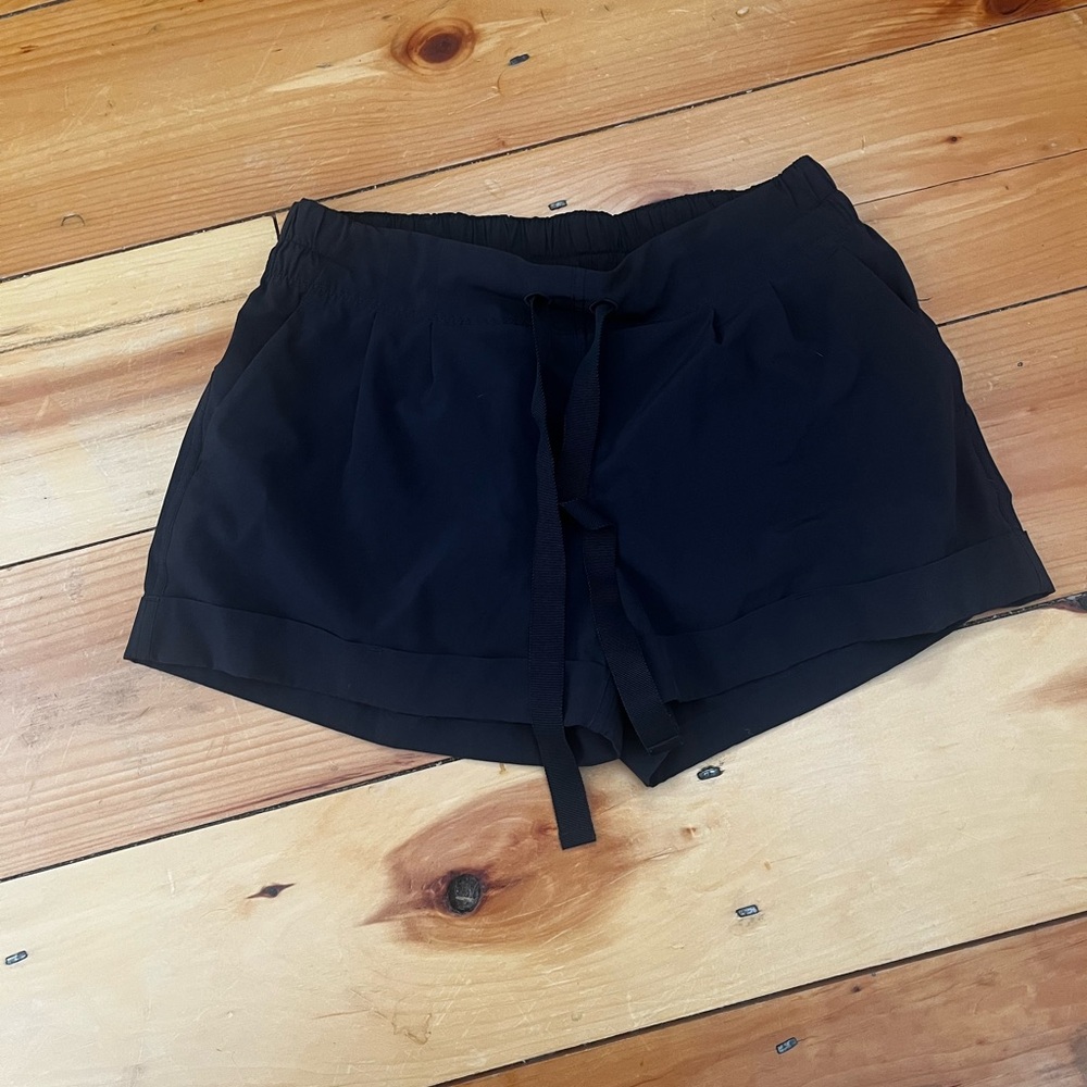 lululemon athletica black trouser shorts